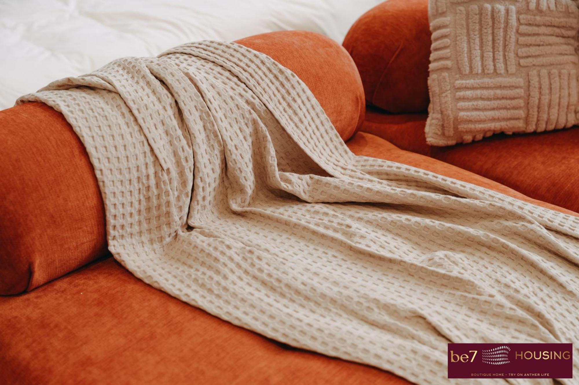 Appartement High Ser-apt -warmly & Spacious- Peaceful- Bathtub- Greenview- Nearly Bus Stop- 30mins By Car To Hanoioldquater - Vinhomes Oceanpark Hanoï