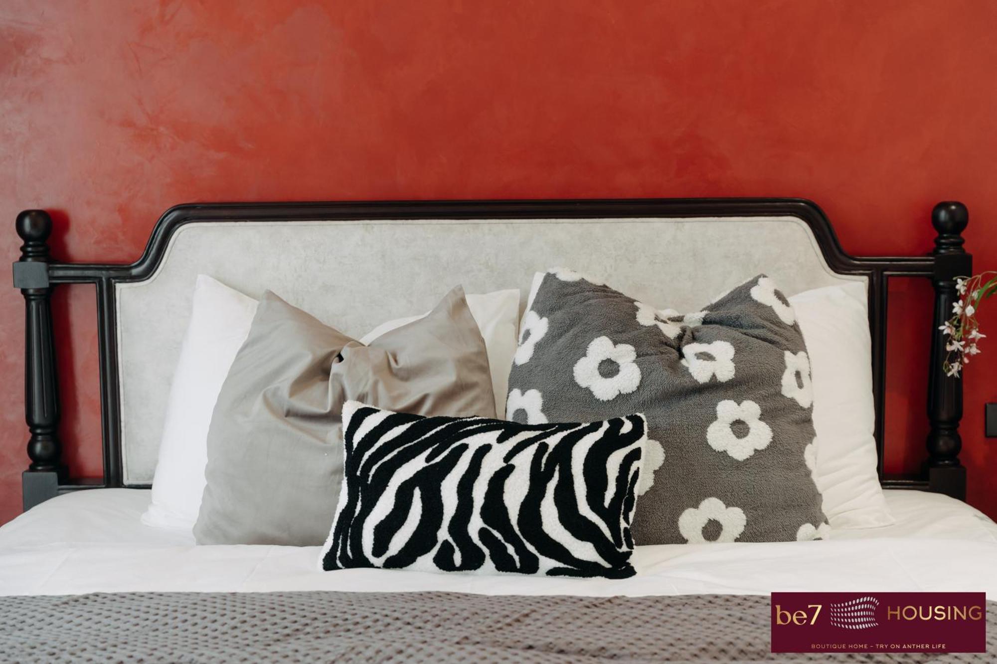 Appartement High Ser-apt -warmly & Spacious- Peaceful- Bathtub- Greenview- Nearly Bus Stop- 30mins By Car To Hanoioldquater - Vinhomes Oceanpark